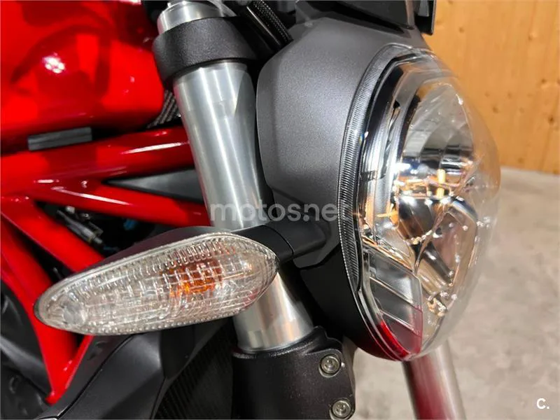 Ducati Monster 1200 – Vista 29