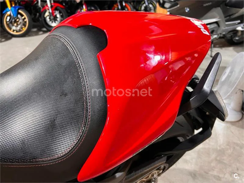Ducati Monster 1200 – Vista 57