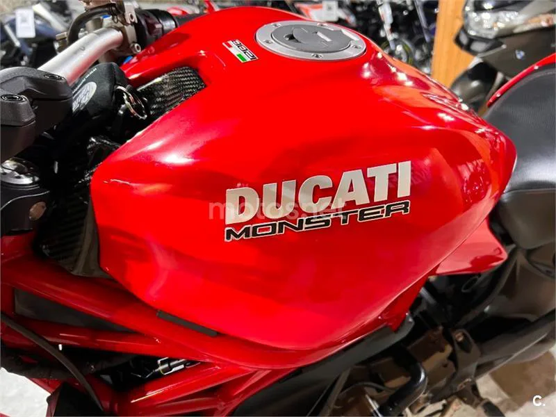Ducati Monster 1200 – Vista 59