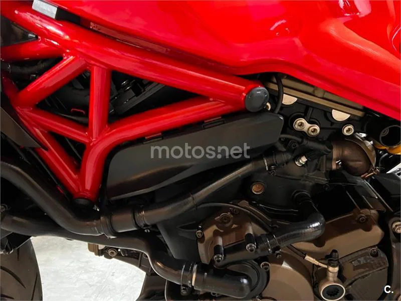 Ducati Monster 1200 – Vista 68