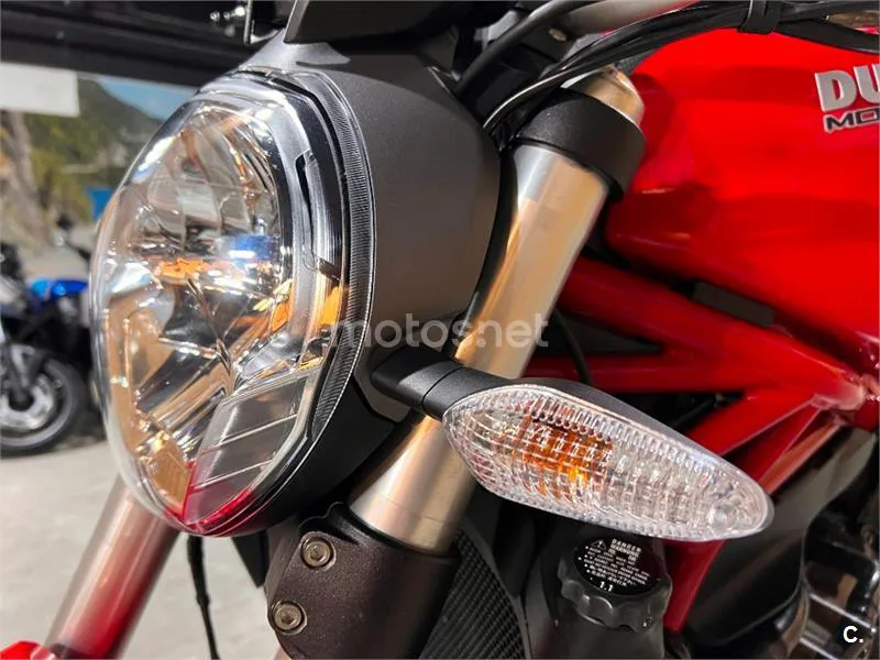 Ducati Monster 1200 – Vista 72