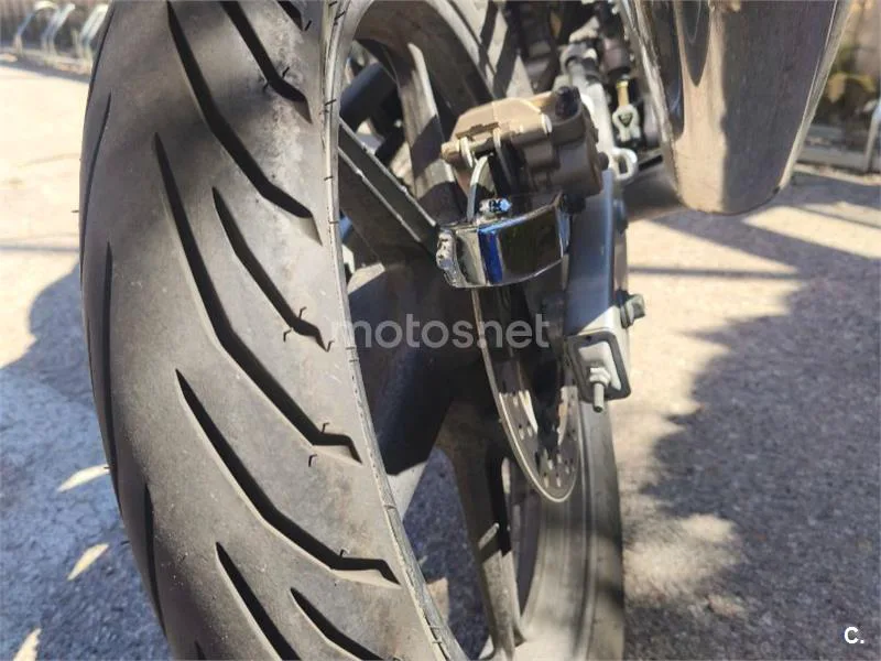 Honda CBR 125 R – Vista 3