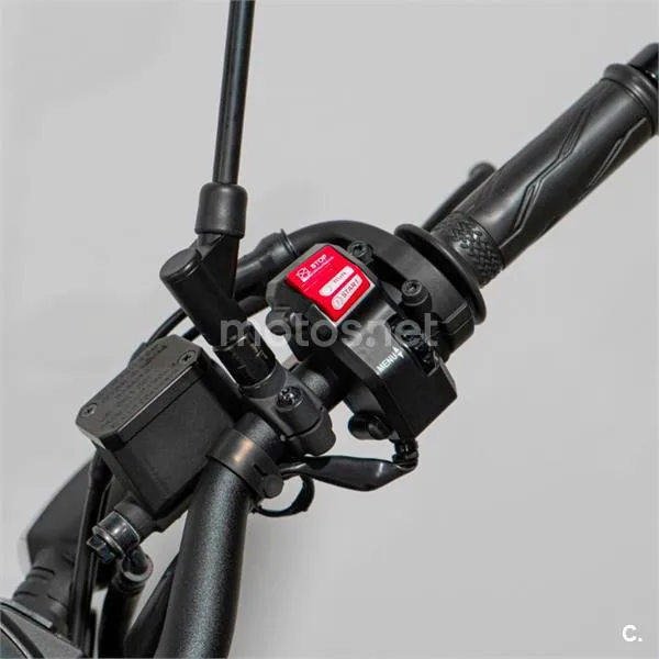 Yamaha MT-125 – Vista 6