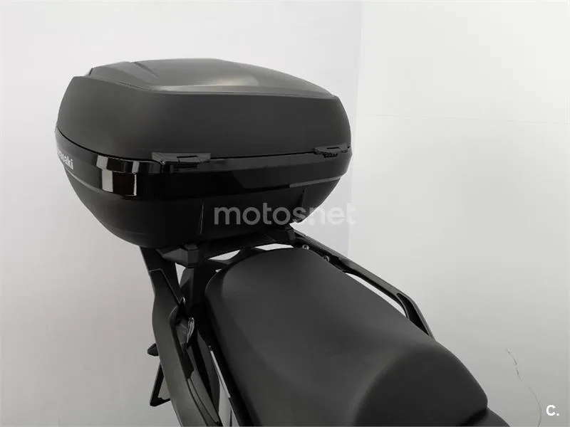 Kawasaki Versys 1100 – Vista 12