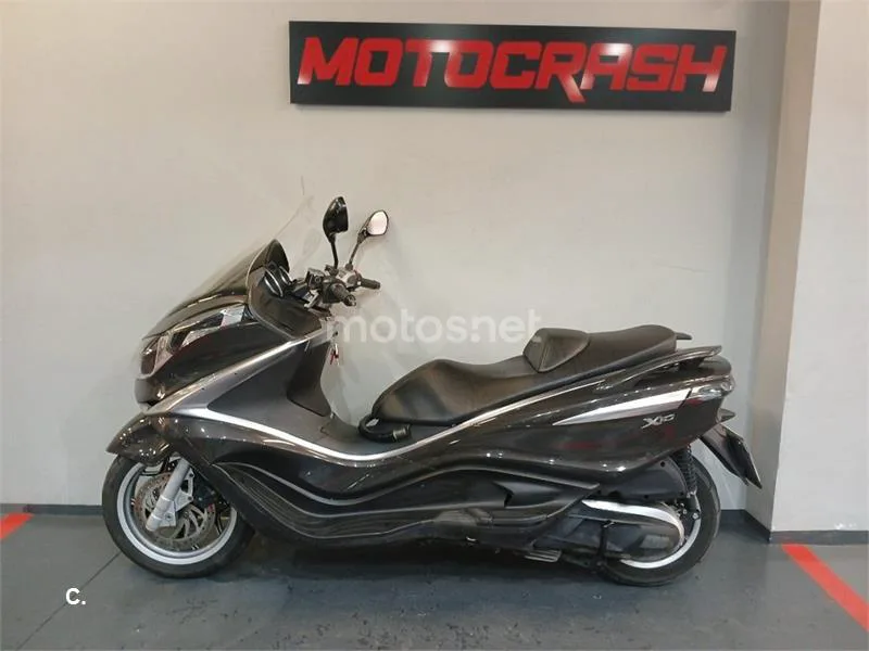Piaggio X10 350 – Vista 4
