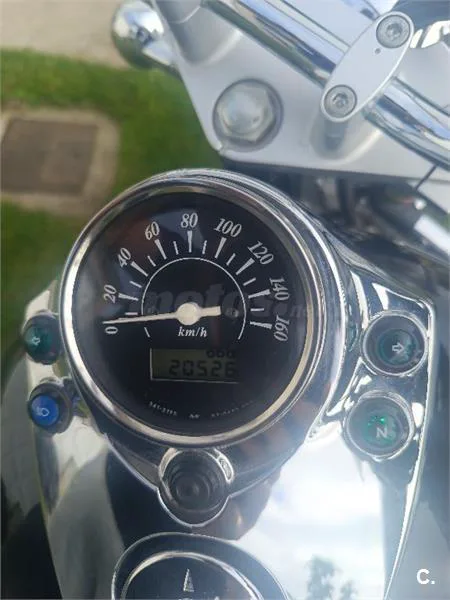 Suzuki Intruder 250 – Vista 4