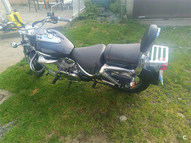 Suzuki Intruder 250 – Vista 5