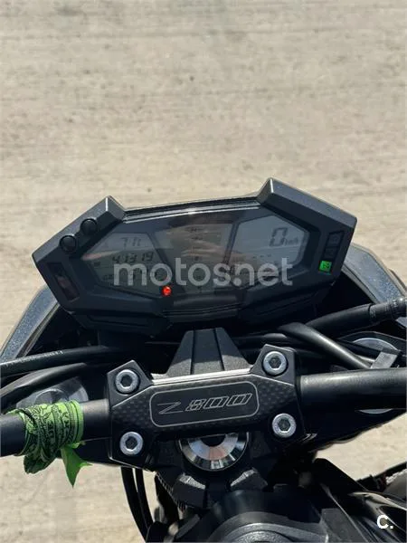 Kawasaki Z800 - Vista 8