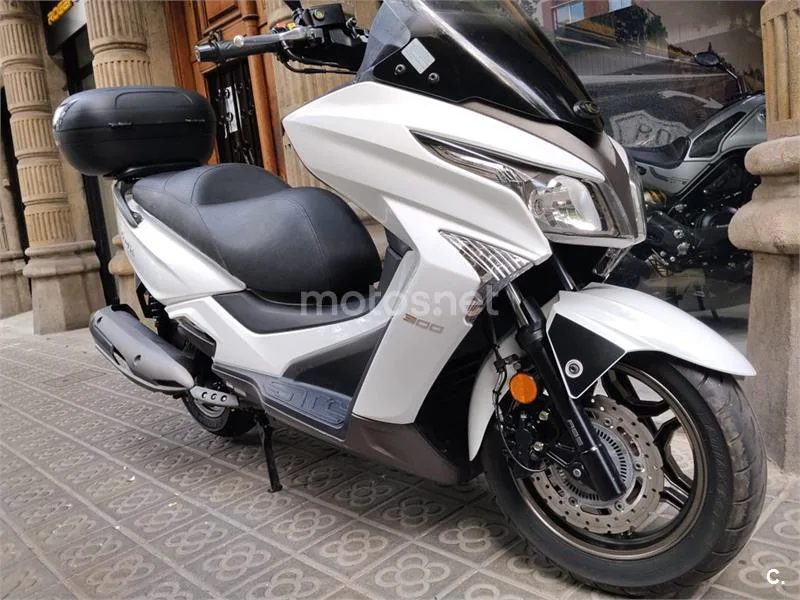 Kymco Grand Dink 300 – Vista 10