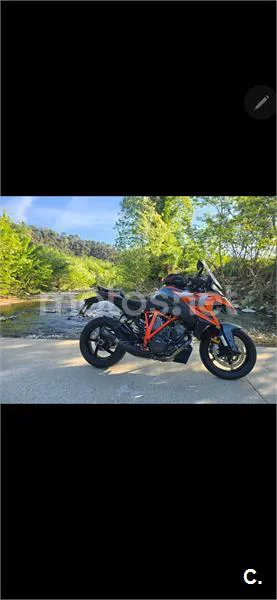 KTM 1290 Super Duke GT – Vista 9