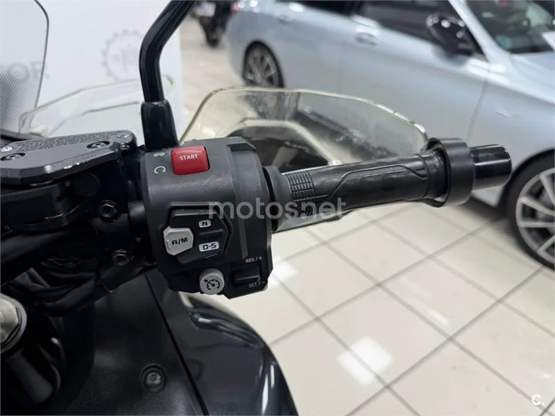 Honda NT1100 – Vista 11