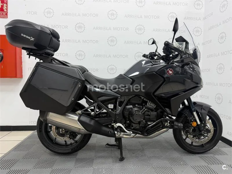 Honda NT1100 – Vista 6