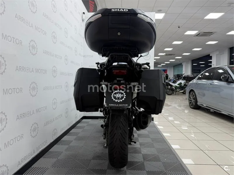 Honda NT1100 – Vista 9