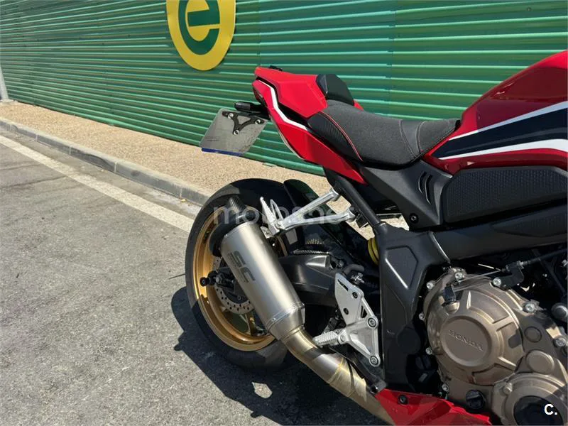 Honda CBR 650 R – Vista 13