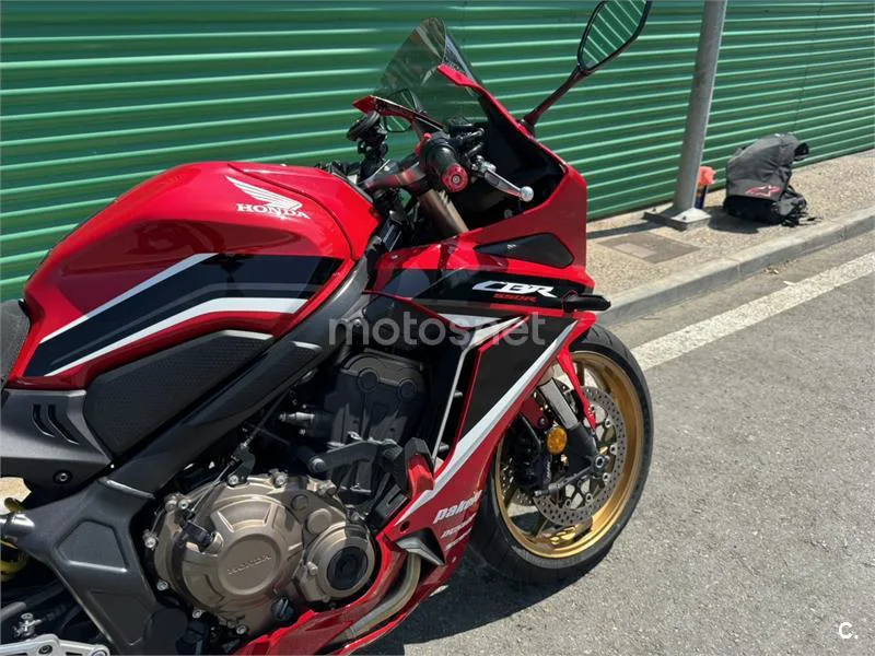 Honda CBR 650 R – Vista 15