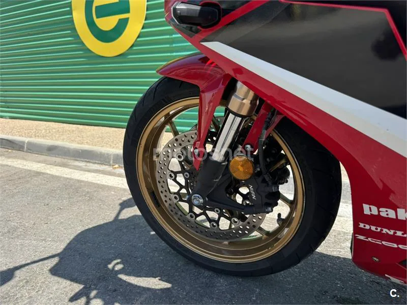 Honda CBR 650 R – Vista 21