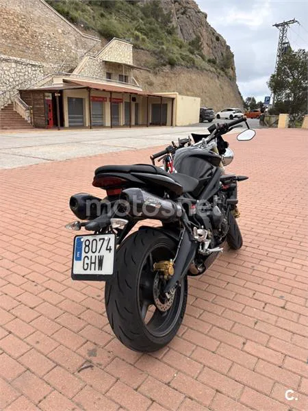 Triumph Street Triple – Vista 4