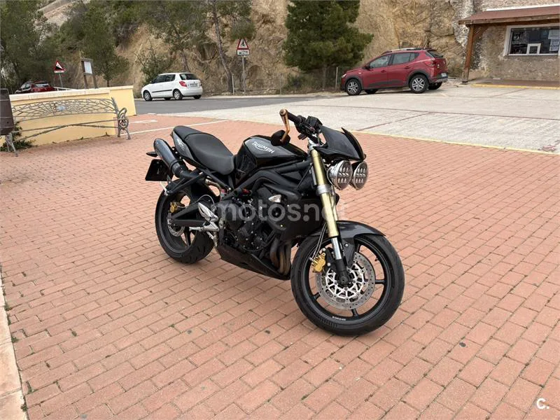 Triumph Street Triple – Vista 6
