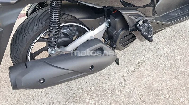 Honda PCX 125 – Vista 11
