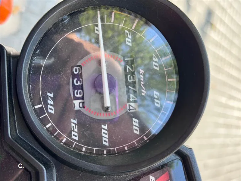 Yamaha YBR 125 – Vista 7