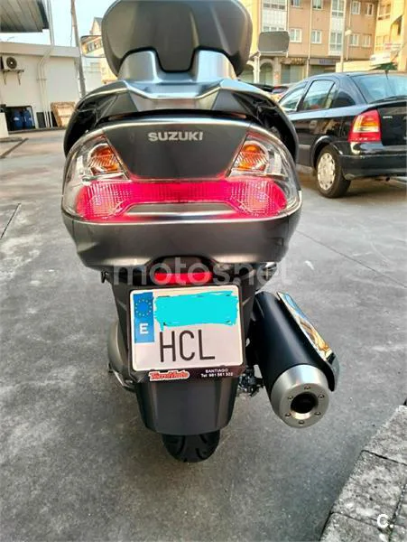 Suzuki Burgman 400 – Vista 8