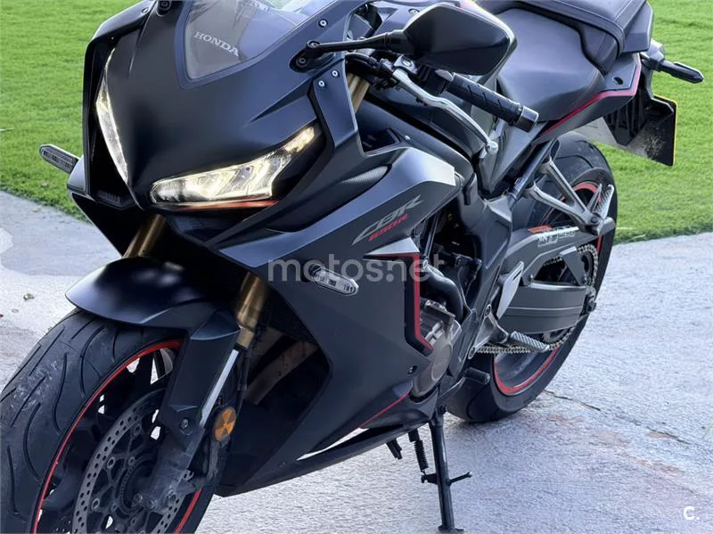 Honda CBR 650 R – Vista 3