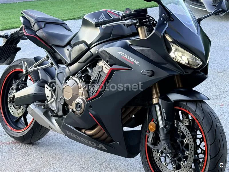 Honda CBR 650 R – Vista 4