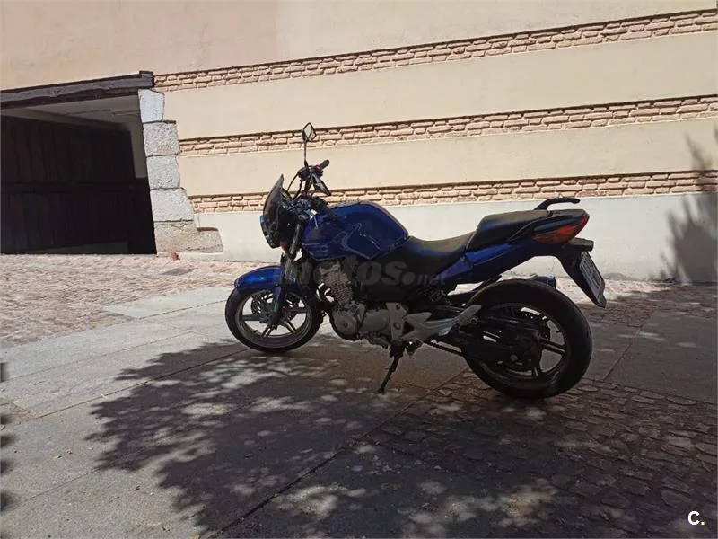 Honda CBF 500 – Vista 2
