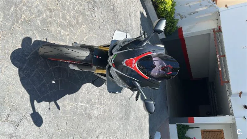 Aprilia RSV4 – Vista 4
