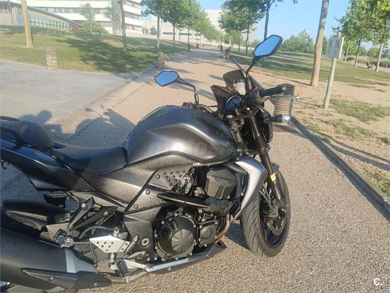 Kawasaki Z750 – Vista 2