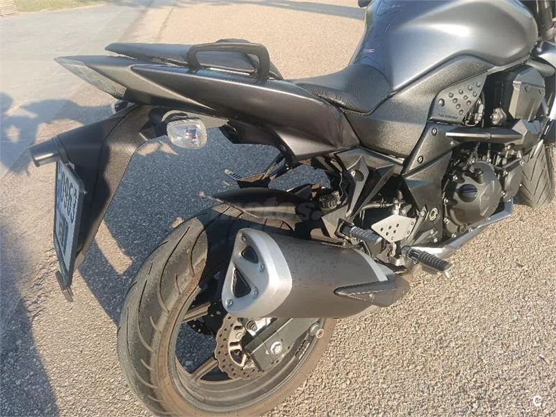 Kawasaki Z750 – Vista 3