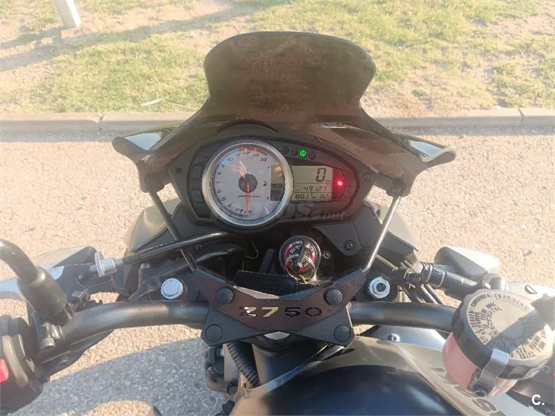 Kawasaki Z750 – Vista 5