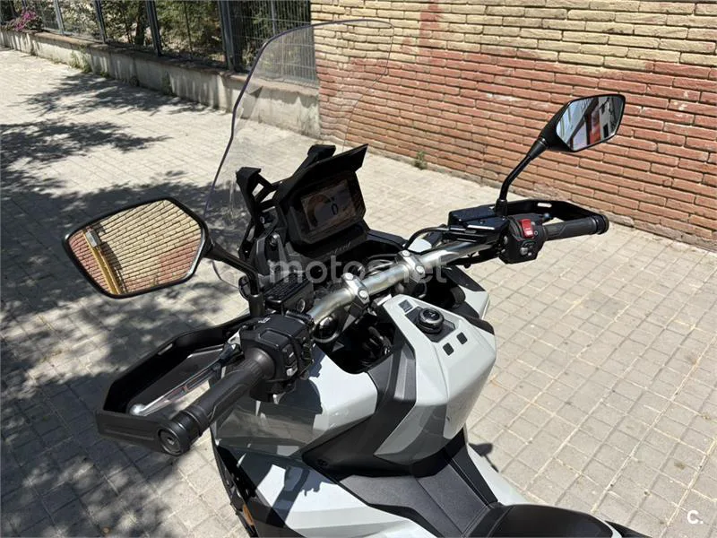 Honda X-ADV – Vista 3