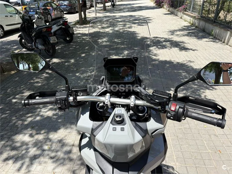 Honda X-ADV – Vista 4