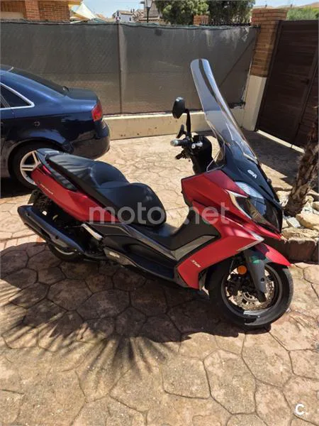 Kymco Super Dink 350 – Vista 3