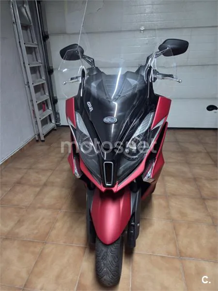 Kymco Super Dink 350 - Vista 4
