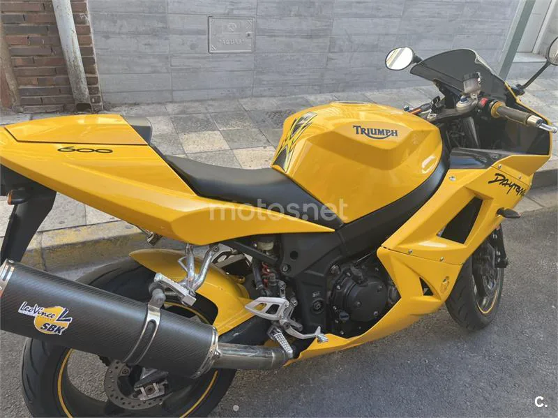 Triumph Daytona 600 - Vista 4