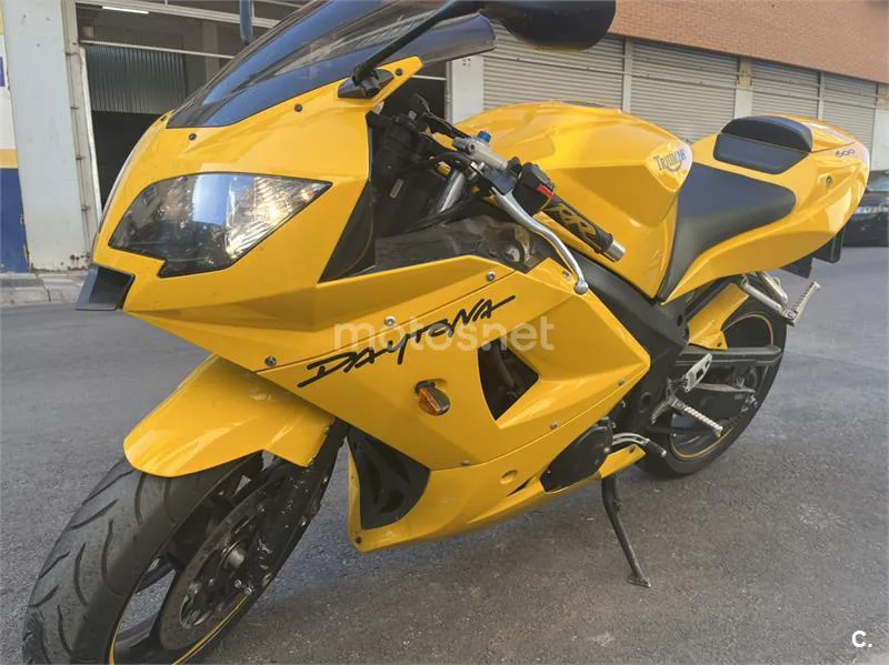 Triumph Daytona 600 - Vista 5