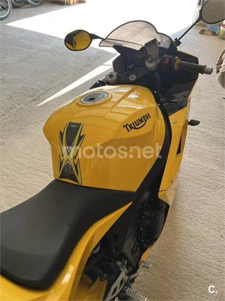 Triumph Daytona 600 - Vista 8