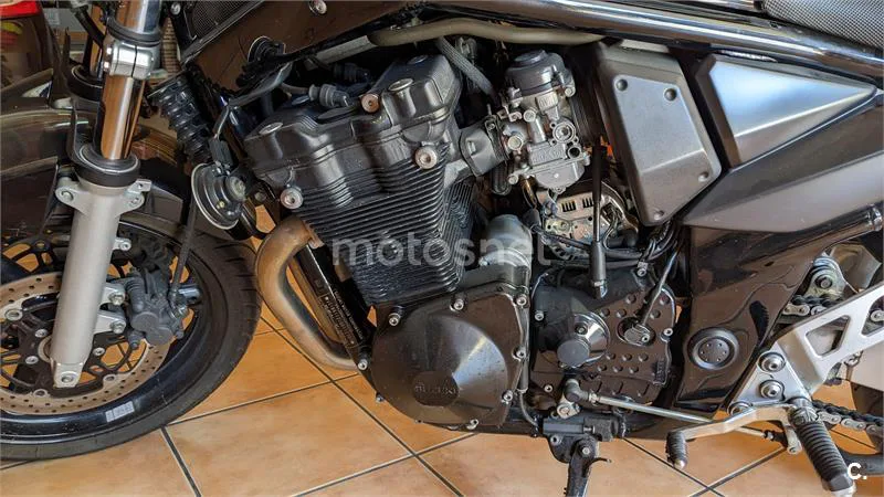 Suzuki Bandit 650 – Vista 7