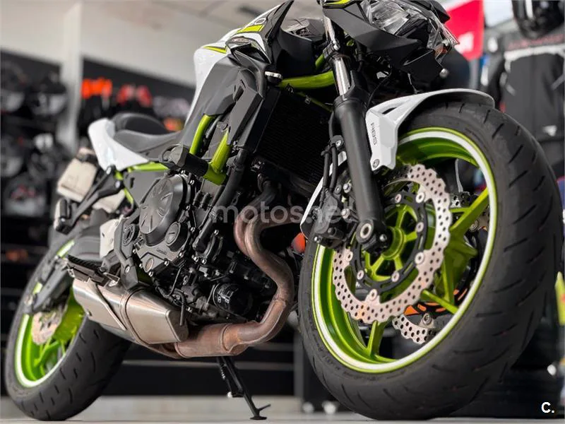 Kawasaki Z650 – Vista 3