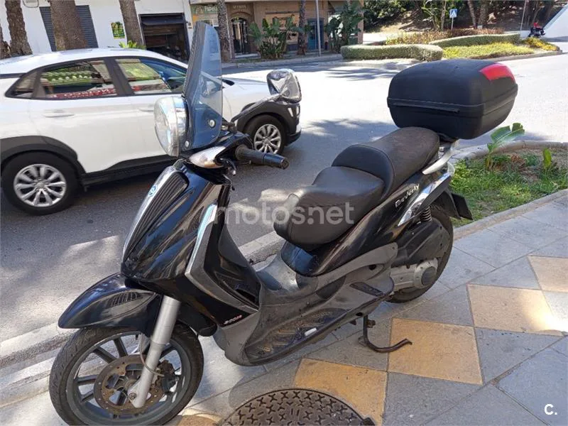 Piaggio Beverly Tourer 300 – Vista 4