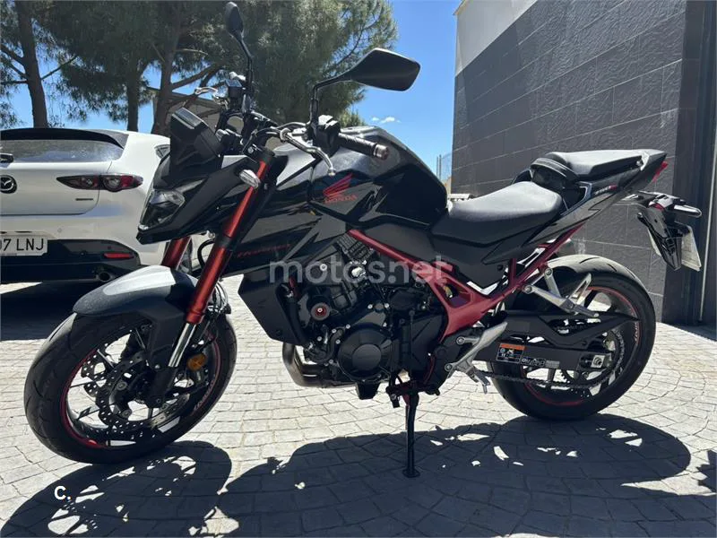 Honda CB 750 Hornet – Vista 2