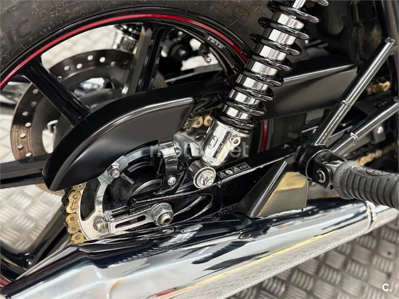 Triumph Bonneville – Vista 11