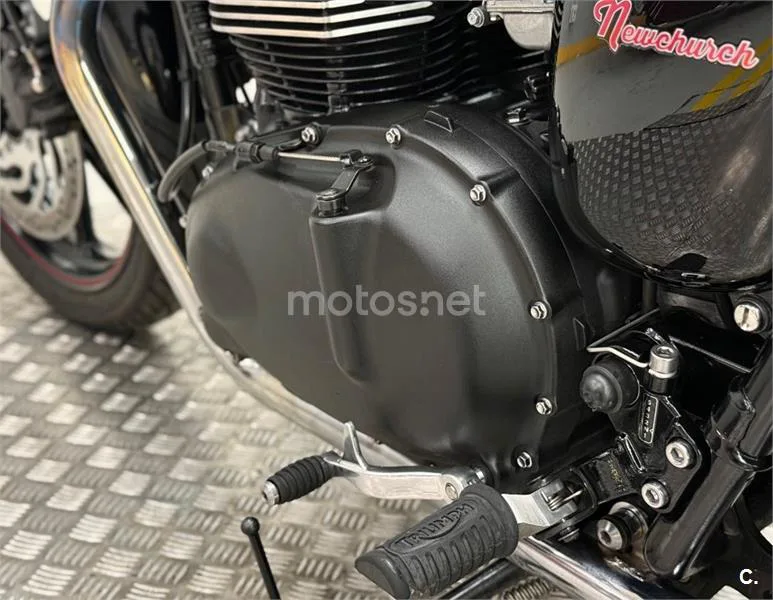 Triumph Bonneville – Vista 18