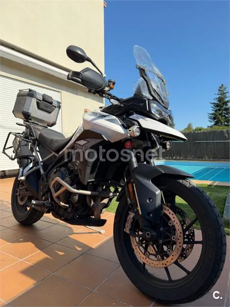 Triumph Tiger 900 – Vista 2