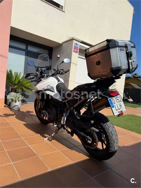 Triumph Tiger 900 – Vista 3