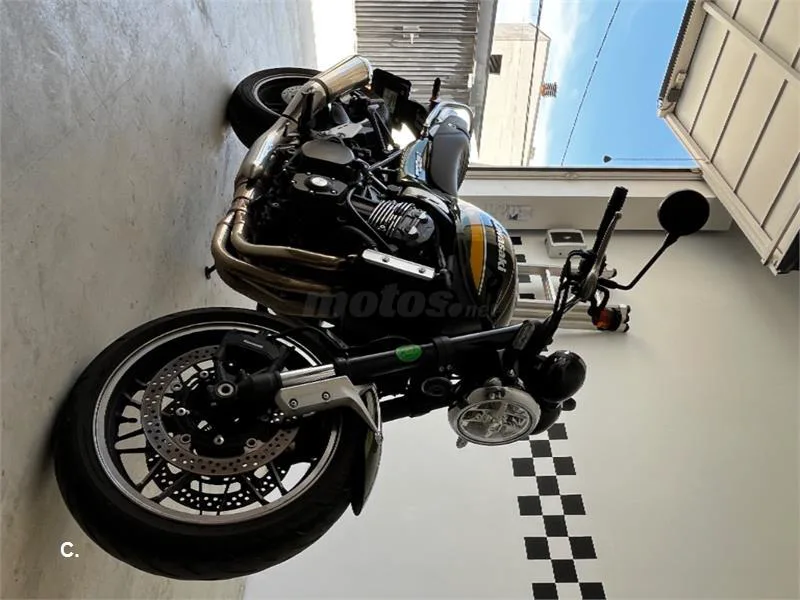 Kawasaki Z900RS - Vista 5