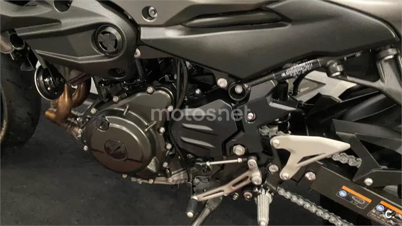 Kawasaki Z500 – Vista 13