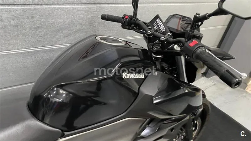 Kawasaki Z500 – Vista 4